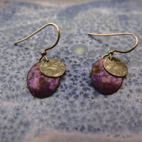 Vintage Purple and Etched Silver Disc Dangle Earrings - Picture 2 of 9